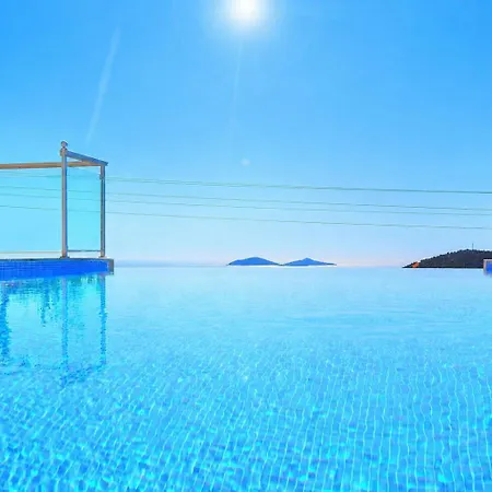 Samsara With Stunning Sea Views In Vilă