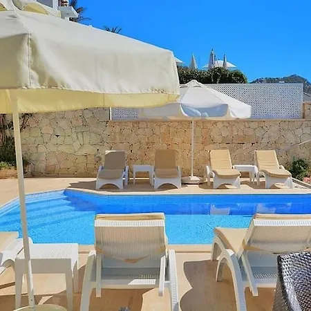 Samsara With Stunning Sea Views In *
