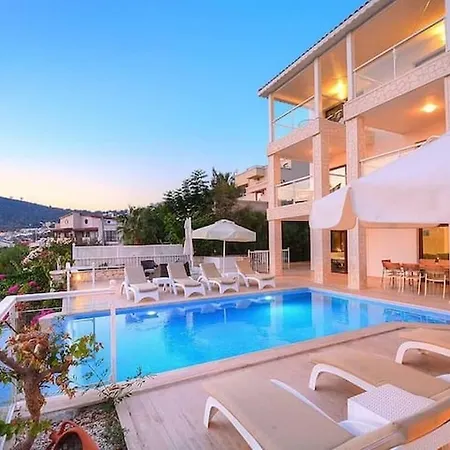 Samsara With Stunning Sea Views In
