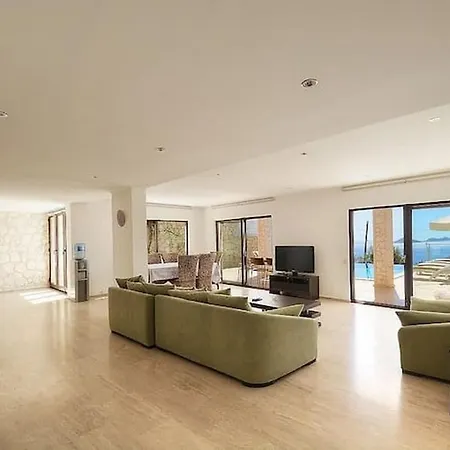 Willa Samsara With Stunning Sea Views In *